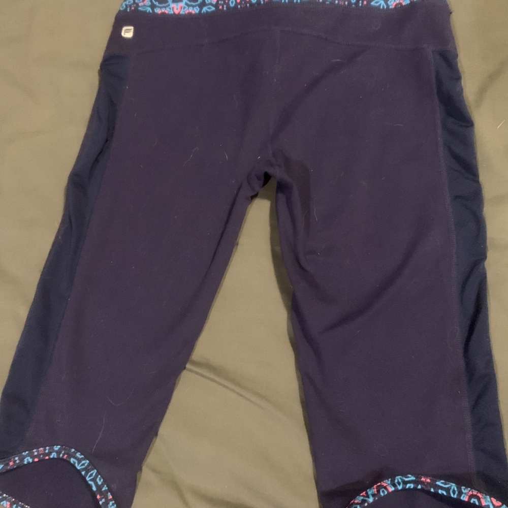 Fabletics capris - Picture 3 of 3